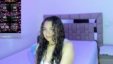 Snapshot of gabriela_ponce chatting on 05.18.26 gabriela ponce online show from 05.18.26