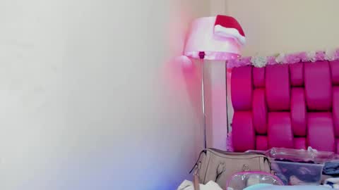 Gaby Im on vacation see you on November 25 online show from 01.03.25