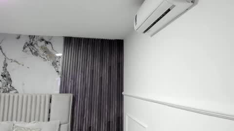 Gabriela Kassi online show from 03.25.26