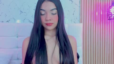 Snapshot of gabrielam_ms chatting on 01.22.25 Gabriela Evans MS online show from 01.22.25