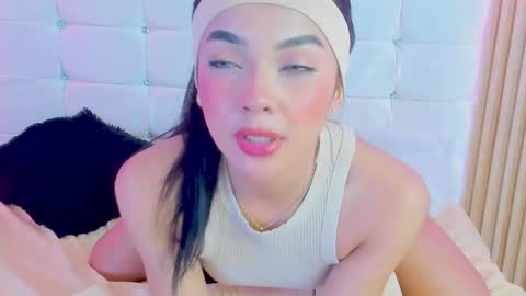 Snapshot of gabrielam_ms chatting on 02.26.25 Gabriela Evans MS online show from 02.26.25