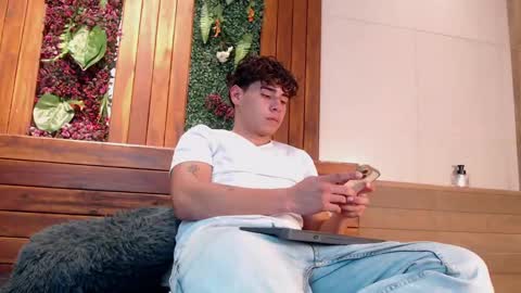 gabriell_ramirez_ online show from 02.22.25