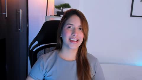 Snapshot of gabriella__tom chatting on 09.14.25 Gabriella online show from 09.14.25