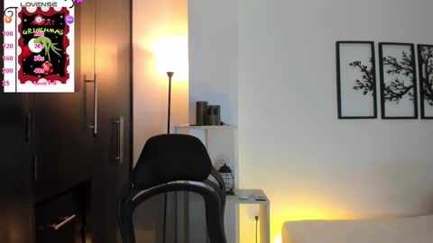 Gabriella online show from 12.22.25