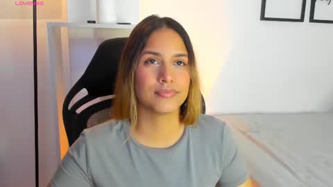 Snapshot of gabriella__tom chatting on 07.16.26 Gabriella online show from 07.16.26