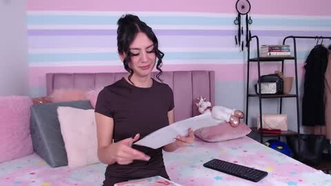 Snapshot of gabriella_bg chatting on 02.08.25 Gaby online show from 02.08.25