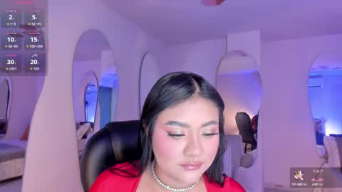 Snapshot of gabriellalee_ chatting on 10.03.25 Gabriella Lee online show from 10.03.25