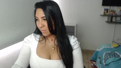Gaby Blue online show from 02.25.25