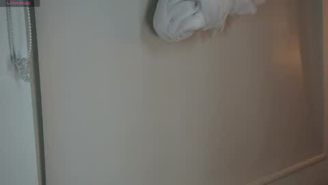 Snapshot of gaby_evansz chatting on 04.22.26 Gaby evansz online show from 04.22.26