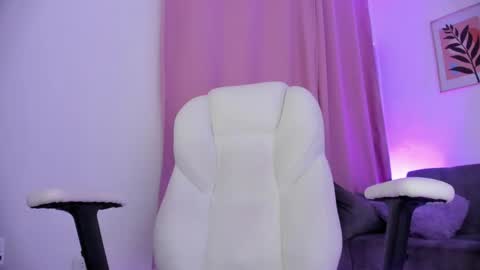 Snapshot of gaby_foox chatting on 04.24.26 gaby online show from 04.24.26