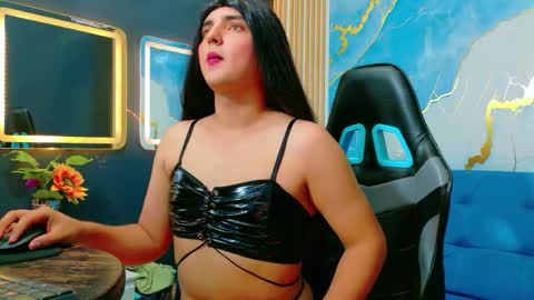 Snapshot of gaby_gil_ chatting on 05.19.26 GABY GIL online show from 05.19.26