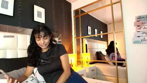 Snapshot of gaby_jazmin chatting on 02.08.26 Gaby online show from 02.08.26