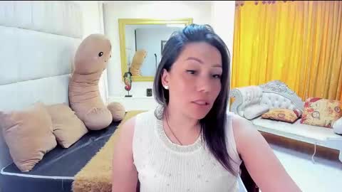 Snapshot of gaby_trent chatting on 12.03.24 gabriela online show from 12.03.24