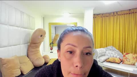 Snapshot of gaby_trent chatting on 12.06.24 gabriela online show from 12.06.24