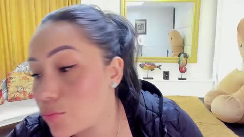 Snapshot of gaby_trent chatting on 12.19.24 gabriela online show from 12.19.24