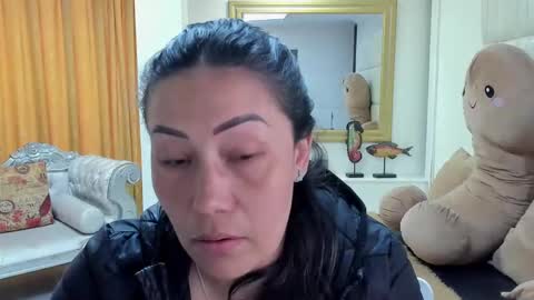 Snapshot of gaby_trent chatting on 12.21.24 gabriela online show from 12.21.24