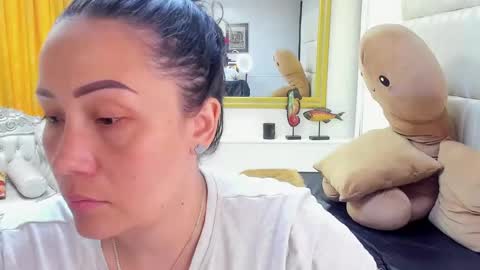 Snapshot of gaby_trent chatting on 01.09.25 gabriela online show from 01.09.25