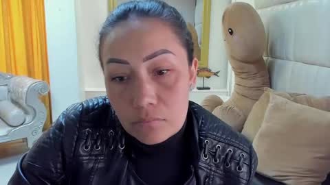 Snapshot of gaby_trent chatting on 01.15.25 gabriela online show from 01.15.25