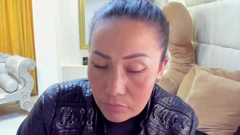 Snapshot of gaby_trent chatting on 01.15.25 gabriela online show from 01.15.25