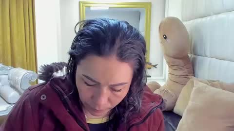 Snapshot of gaby_trent chatting on 01.16.25 gabriela online show from 01.16.25