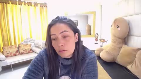 Snapshot of gaby_trent chatting on 02.10.25 gabriela online show from 02.10.25