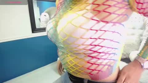 Snapshot of gaby_trent chatting on 02.11.25 gabriela online show from 02.11.25