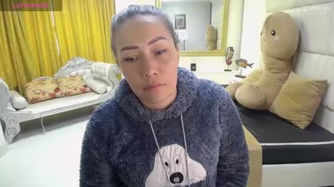 Snapshot of gaby_trent chatting on 02.13.25 gabriela online show from 02.13.25