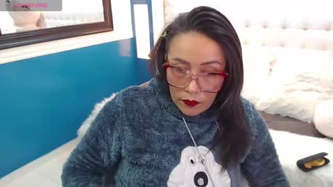 Snapshot of gaby_trent chatting on 02.24.25 gabriela online show from 02.24.25