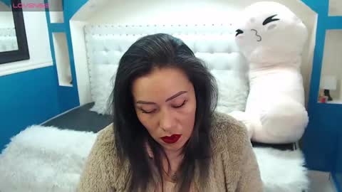 Snapshot of gaby_trent chatting on 02.26.25 gabriela online show from 02.26.25