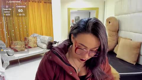 Snapshot of gaby_trent chatting on 02.27.25 gabriela online show from 02.27.25