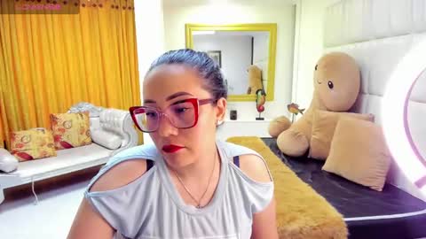 Snapshot of gaby_trent chatting on 03.01.25 gabriela online show from 03.01.25