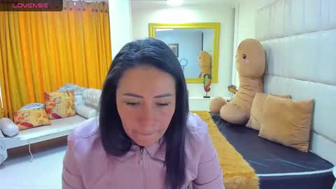 Snapshot of gaby_trent chatting on 03.05.25 gabriela online show from 03.05.25