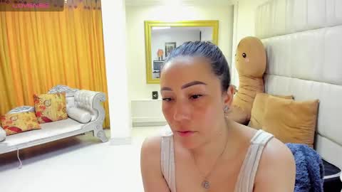 Snapshot of gaby_trent chatting on 03.06.25 gabriela online show from 03.06.25