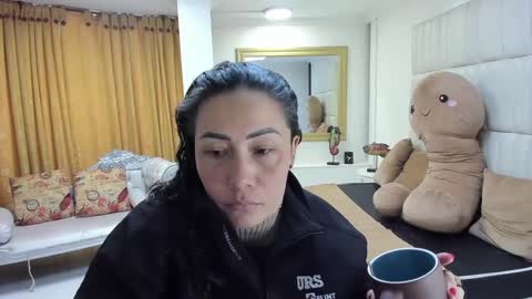 Snapshot of gaby_trent chatting on 09.18.25 gabriela online show from 09.18.25