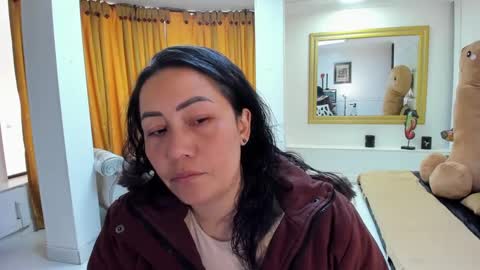 Snapshot of gaby_trent chatting on 10.01.25 gabriela online show from 10.01.25