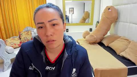 Snapshot of gaby_trent chatting on 10.17.25 gabriela online show from 10.17.25