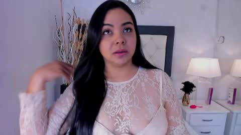 Snapshot of gabyherreraa chatting on 05.19.26 Gaby online show from 05.19.26