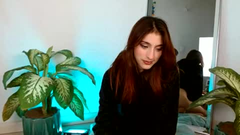Snapshot of gabykovalenko chatting on 12.21.24 Gaby online show from 12.21.24