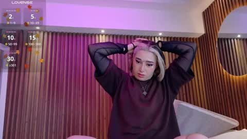 gabyrose9 online show from 11.21.25