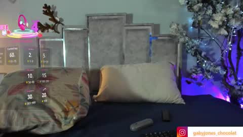 gabyyjones online show from 11.30.25