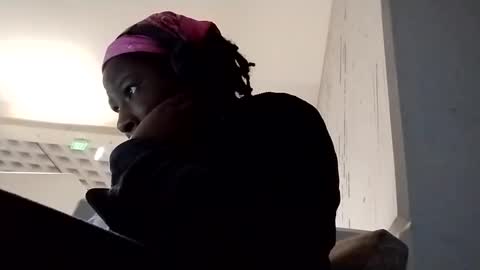 Snapshot of gaeabby chatting on 11.13.25 Gaeabby online show from 11.13.25