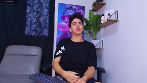 Snapshot of gael_moon chatting on 02.14.26 Gael Moon online show from 02.14.26