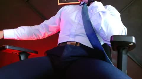 Snapshot of gael_williams3 chatting on 03.12.25 gael_williams3 online show from 03.12.25