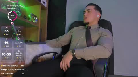 Snapshot of gael_williams3 chatting on 10.02.25 gael_williams3 online show from 10.02.25