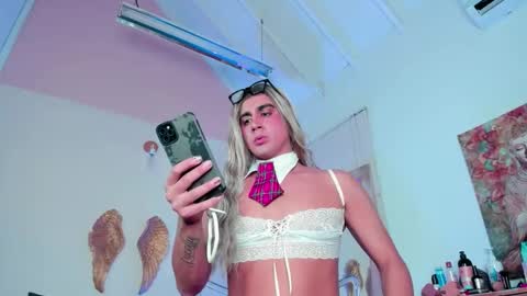 Snapshot of gaelpike chatting on 02.26.26 Gael online show from 02.26.26