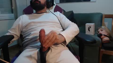 Snapshot of gag0nmyc0ck chatting on 02.05.25 your master online show from 02.05.25