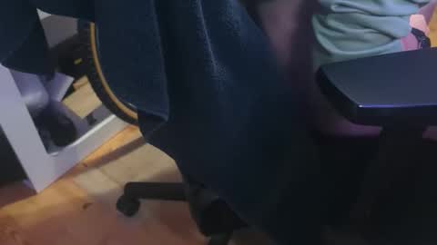 Snapshot of gagl2k chatting on 11.09.25 gagl2k online show from 11.09.25