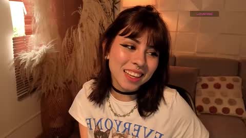 Snapshot of gaia_joness chatting on 09.19.25 gaia_joness online show from 09.19.25