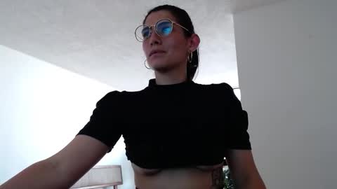 Snapshot of gaitan4 chatting on 01.15.25 gaitan4 online show from 01.15.25