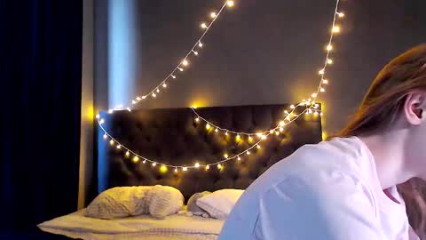 Snapshot of galaxyandromeda chatting on 11.29.25 My name Lou 3 online show from 11.29.25